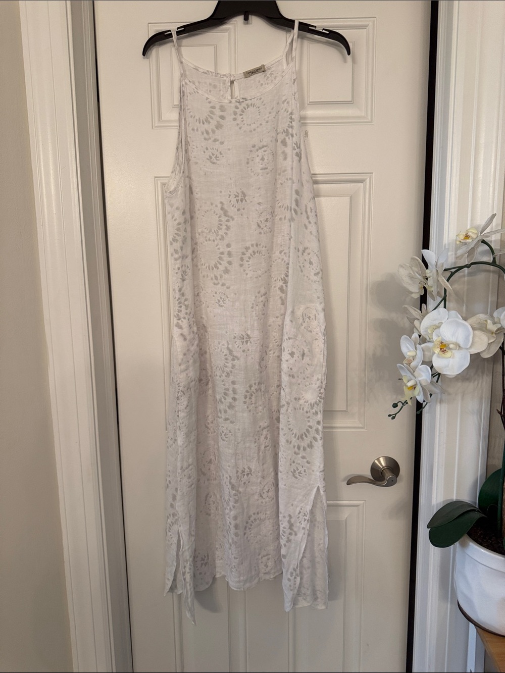 100 % linen white dress with pockets small